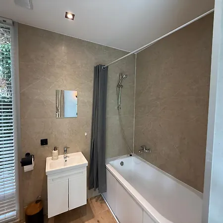 Detached Veluwshof Appartement *