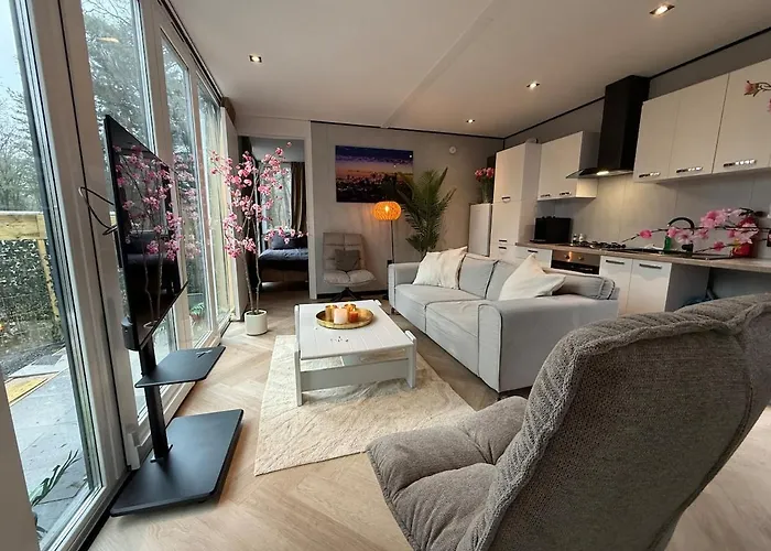 Detached Veluwshof Apartment *